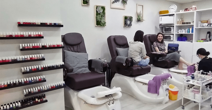 Deluxe Pedicure with ingrown toenail treatment